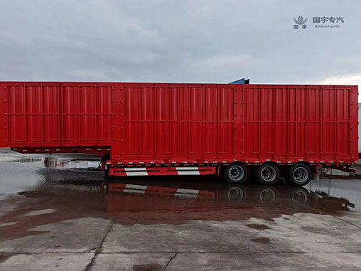 當您需要更大裝載空間時，選擇我們的大廂式半掛車！